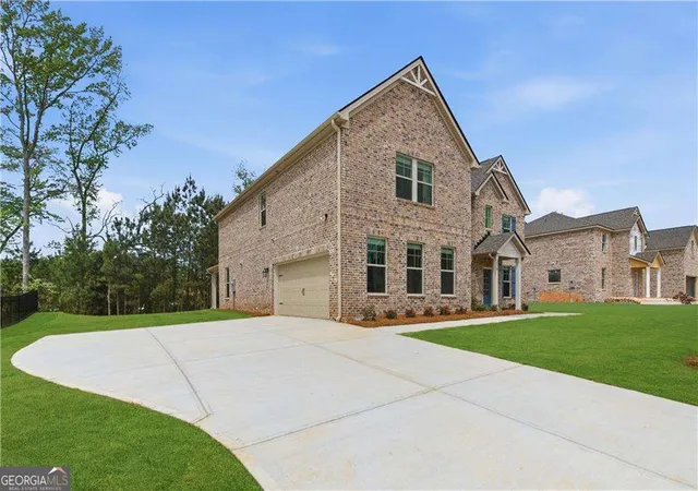 Photo 3 of Single family home for sale at 145 Haverling Pass, Hampton, GA 30228 | MLS# 10793732 | Listing updated on 2026-09-17