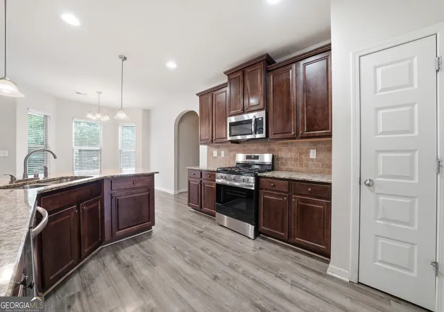 Photo 3 of Sale Pending at 1671 Stone Meadow Rd, Lithonia, GA 30058 | MLS# 10759533 | Listing updated on 2026-09-16