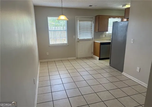 4th image of 303 Iron Belt Ct, Cartersville, GA 30120 | MLS# 10829968