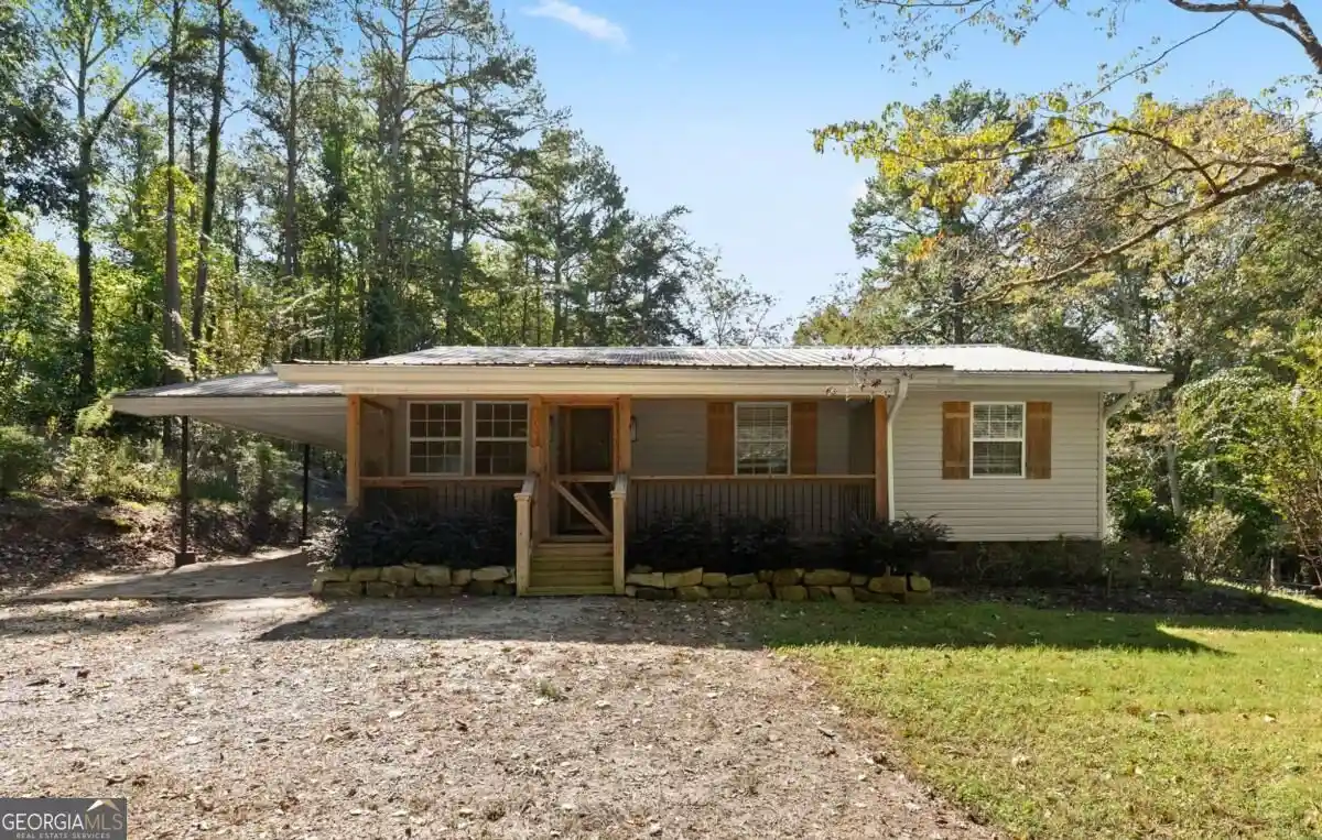 Single family home for sale at 3027 Thrasher Dr, Gainesville, GA 30506 | MLS# 10873464
