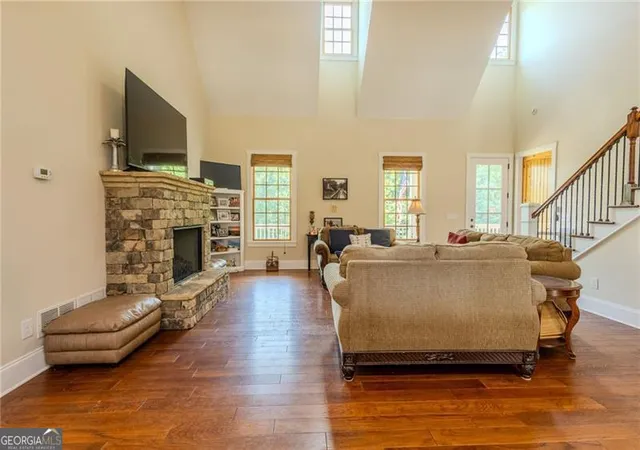 5th image of 281 Chilhoe Dr, Canton, GA 30115 | MLS# 10792057