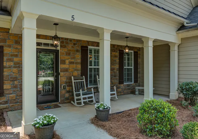 2nd image of 5 Renwick Dr, Senoia, GA 30276 | MLS# 10809449