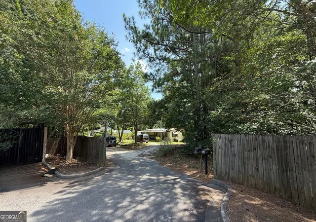 Photo 1 of Manufactured home for sale at 19 Hosiery Mill Rd, Dallas, GA 30157 | MLS# 10827961 | Listing updated on 2026-09-04