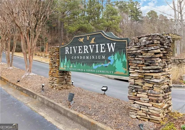 Photo 3 of Condo for sale at 103 Riverview Dr Se, Marietta, GA 30067 | MLS# 10802628 | Listing updated on 2026-07-23
