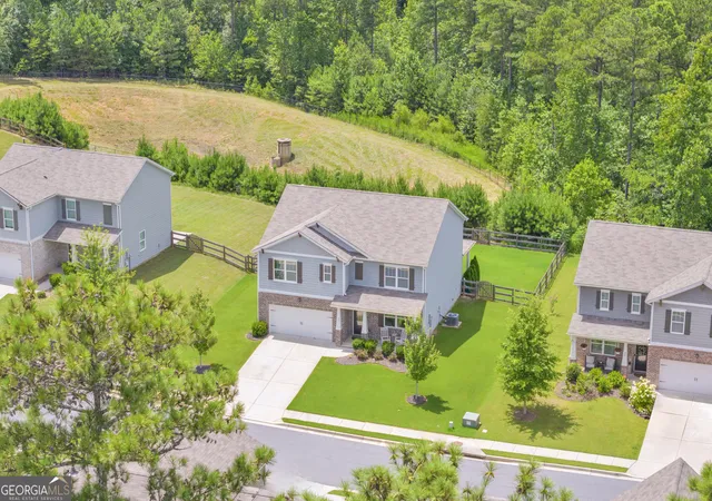 Photo 3 of Sale Pending at 90 Hummingbird Trl, Dallas, GA 30132 | MLS# 10816671 | Listing updated on 2026-09-09