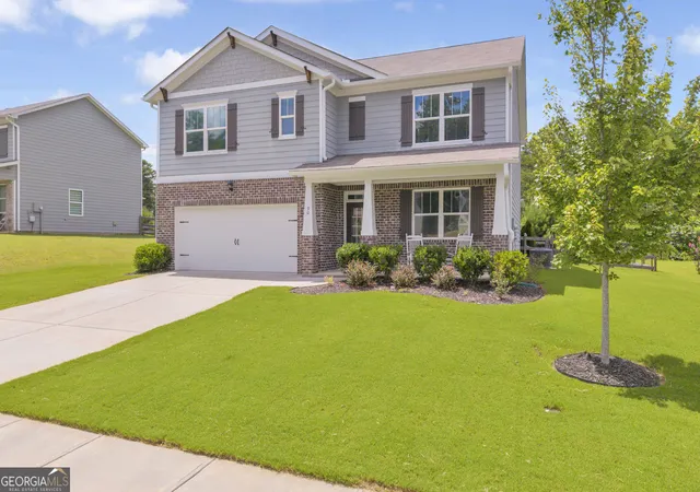 Photo 4 of Sale Pending at 90 Hummingbird Trl, Dallas, GA 30132 | MLS# 10816671 | Listing updated on 2026-09-09