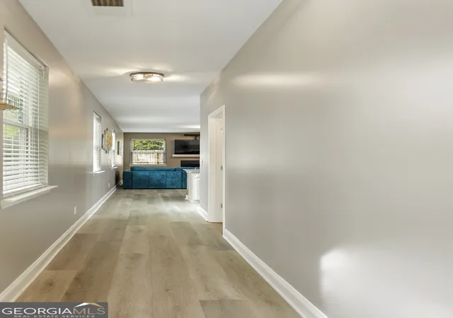 3rd image of 4084 Elsdon Dr, Austell, GA 30106 | MLS# 10732299