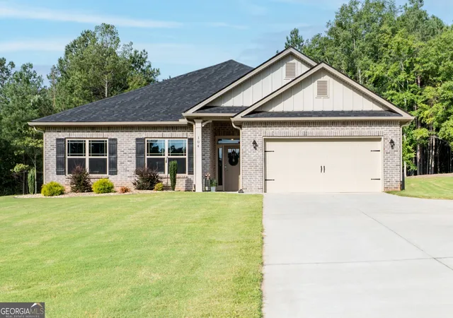 Photo 1 of Single family home for sale at 104 Eagle Heights Dr, Maysville, GA 30558 | MLS# 10600008 | Listing updated on 2026-08-28