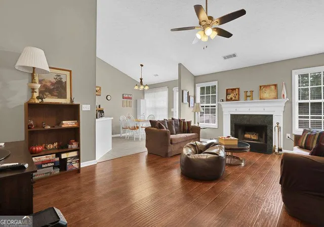 3rd image of 104 Jacob Dr, Braselton, GA 30548 | MLS# 10806579
