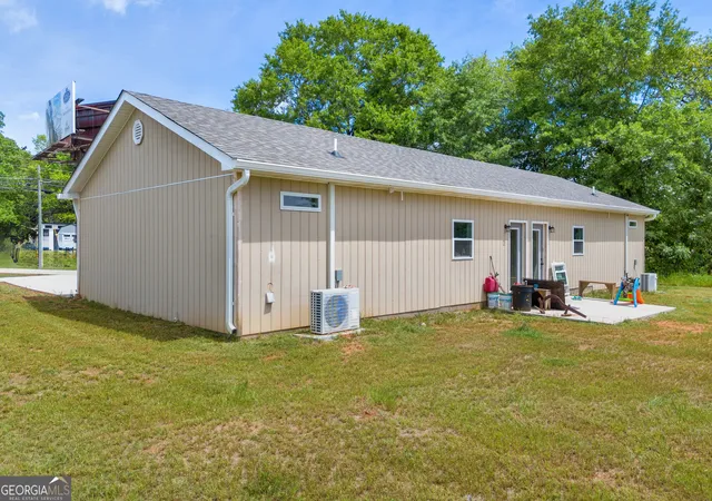Listing Photo 5 - Condo for sale in building located at 2368 Anderson Hwy, Hartwell, GA 30643