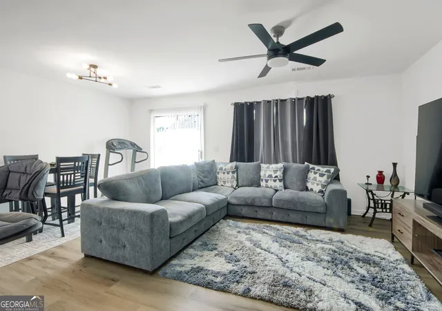 Photo 4 of Townhouse for sale at 5356 Creekview Way, Morrow, GA 30260 | MLS# 10756038 | Listing updated on 2026-05-15