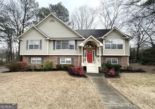 Photo 2 of Single family home for sale at 1134 Wagon Tr, Douglasville, GA 30134 | MLS# 10446988 | Listing updated on 2026-10-03