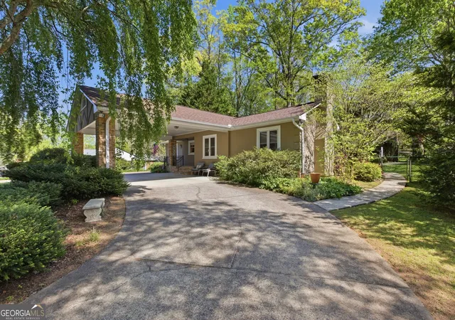 1st image of 533 Wildwood Cir, Clarkesville, GA 30523 | MLS# 10730002