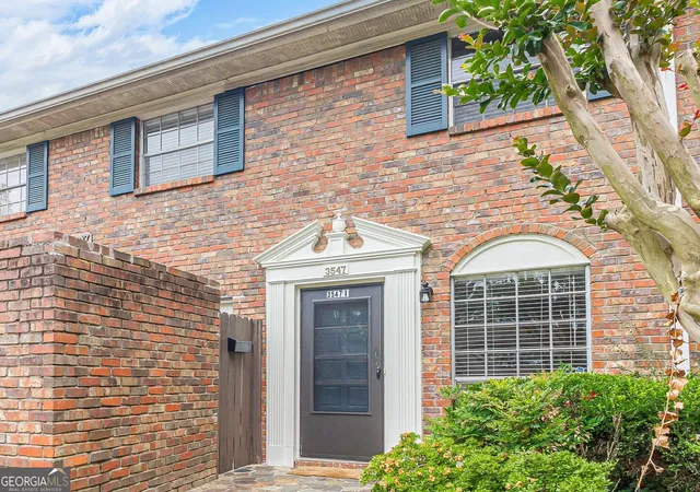Photo 2 of Townhouse for sale at 3547 Old Chamblee Tucker Rd #I, Atlanta, GA 30340 | MLS# 10772556 | Listing updated on 2026-10-05