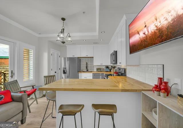3rd image of 755 E Broad St #803, Athens, GA 30601 | MLS# 10690311