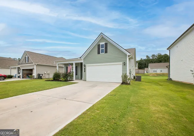 Photo 3 of Single family home for sale at 22 Bennett Way Se, Rome, GA 30161 | MLS# 10836437 | Listing updated on 2026-09-16