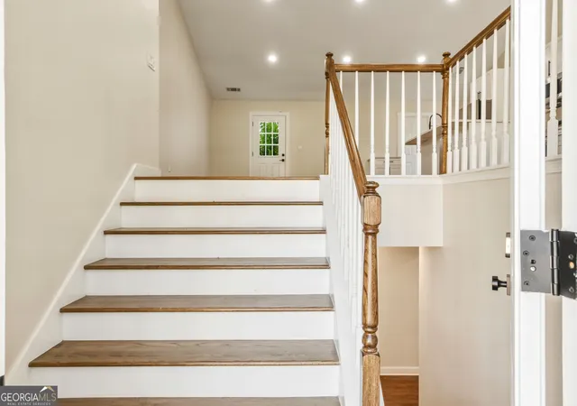 Photo 3 of Single family home for sale at 6802 Magnolia Park Dr, Norcross, GA 30093 | MLS# 10836194 | Listing updated on 2026-09-16