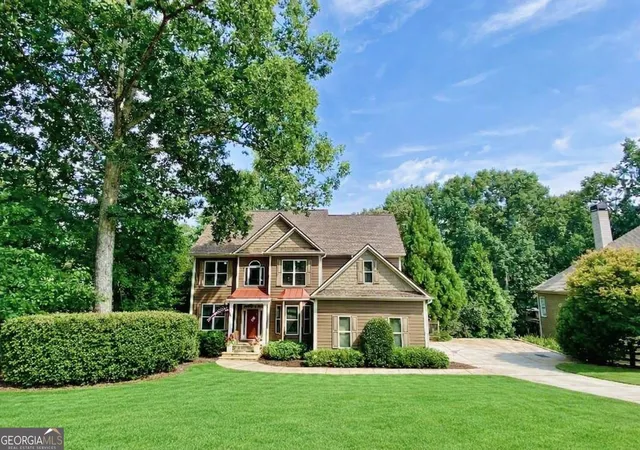 Photo 1 of Single family home for sale at 5660 Chestatee Landing Dr, Gainesville, GA 30506 | MLS# 10811795 | Listing updated on 2026-09-11