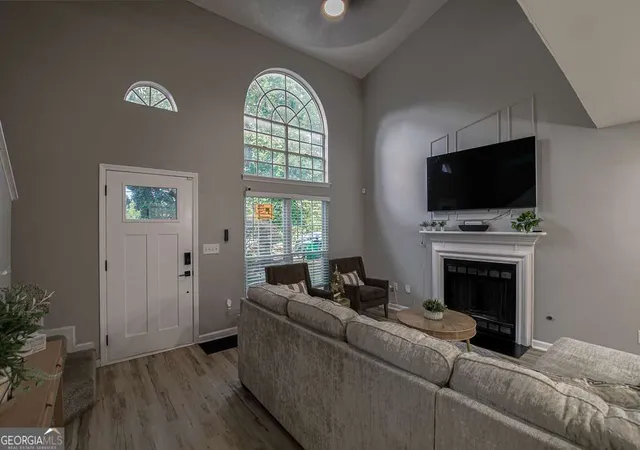 4th image of 2005 Downs Pl, Lithonia, GA 30058 | MLS# 10758094