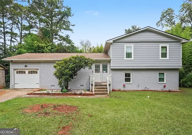 2nd image of 4276 Indian Forest Rd, Stone Mountain, GA 30083 | MLS# 10817651