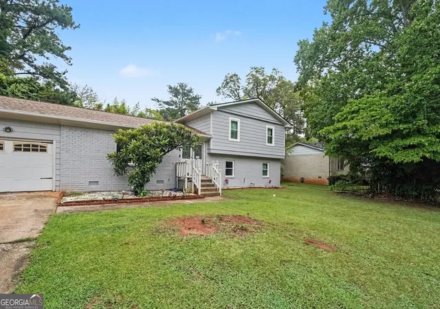3rd image of 4276 Indian Forest Rd, Stone Mountain, GA 30083 | MLS# 10817651