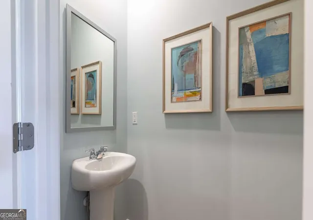 Photo 4 of Townhouse for sale at 2254 Moss Hill Rd, Stone Mountain, GA 30088 | MLS# 10826958 | Listing updated on 2026-10-06