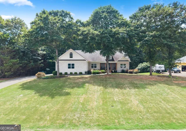 4th image of 860 Lakeview Dr, Commerce, GA 30529 | MLS# 10811460