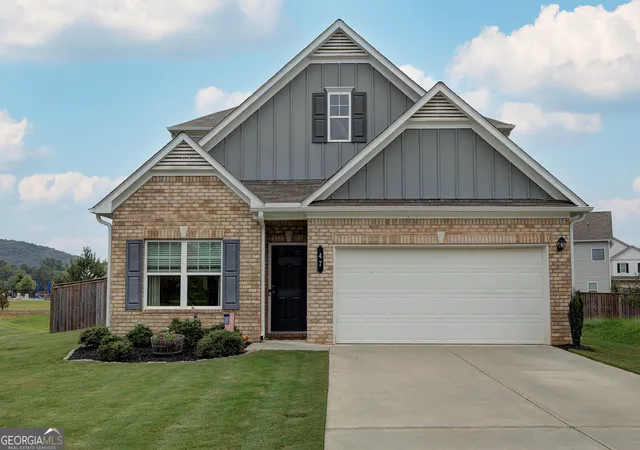 Photo 1 of Single family home for sale at 47 Westover Rd Se, Cartersville, GA 30120 | MLS# 10813270 | Listing updated on 2026-09-27
