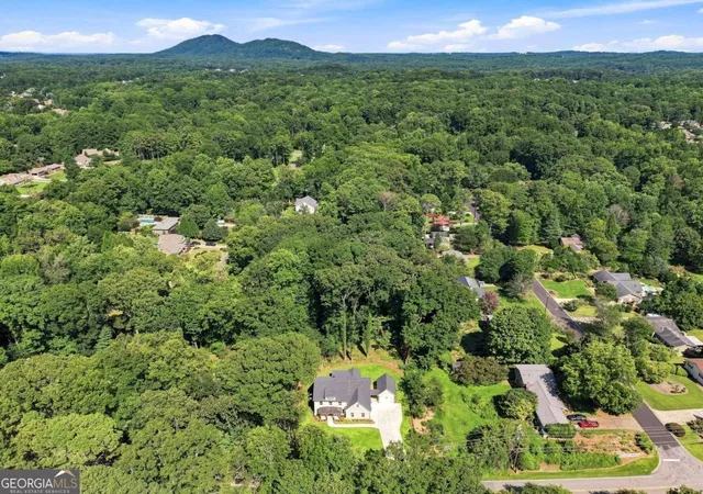 Photo 3 of Single family home for sale at 2747 Bob Cox Rd Nw, Marietta, GA 30064 | MLS# 10826374 | Listing updated on 2026-08-28