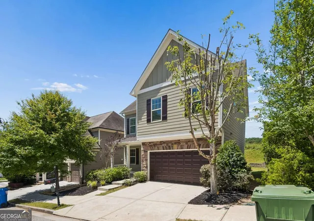 Photo 2 of Single family home for sale at 1780 Westmoreland Ln Nw, Atlanta, GA 30318 | MLS# 10796710 | Listing updated on 2026-09-15