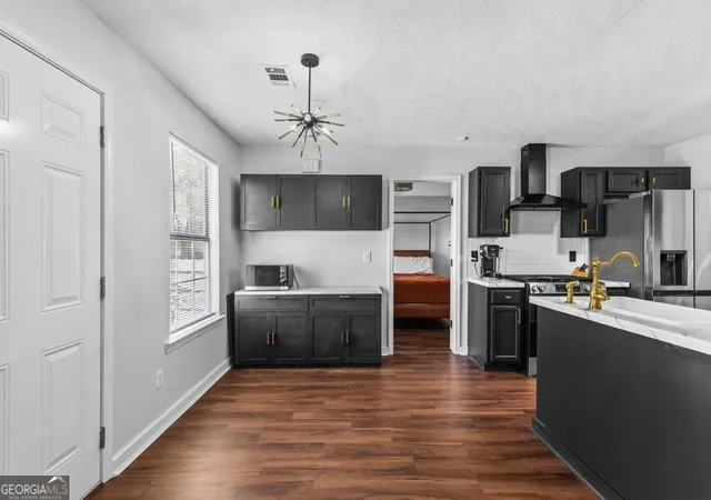 Photo 3 of Single family home for sale at 511 Lakecourt Dr, Mcdonough, GA 30253 | MLS# 10833106 | Listing updated on 2026-09-28