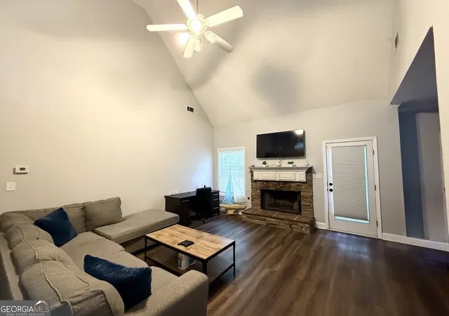 Photo 4 of Sale Pending at 158 River Park Cir, Mcdonough, GA 30252 | MLS# 10806007 | Listing updated on 2026-09-25