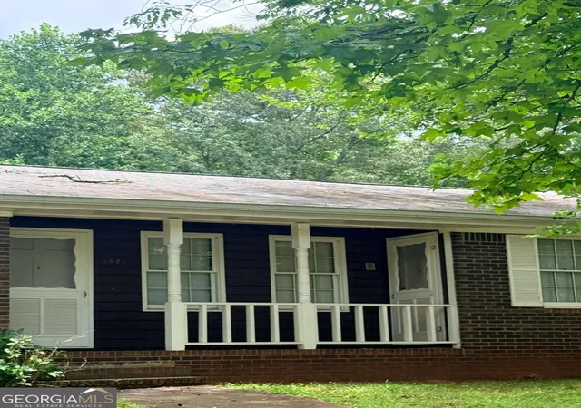 2nd image of 3827 Sherwood Dr, Douglasville, GA 30135 | MLS# 10818991