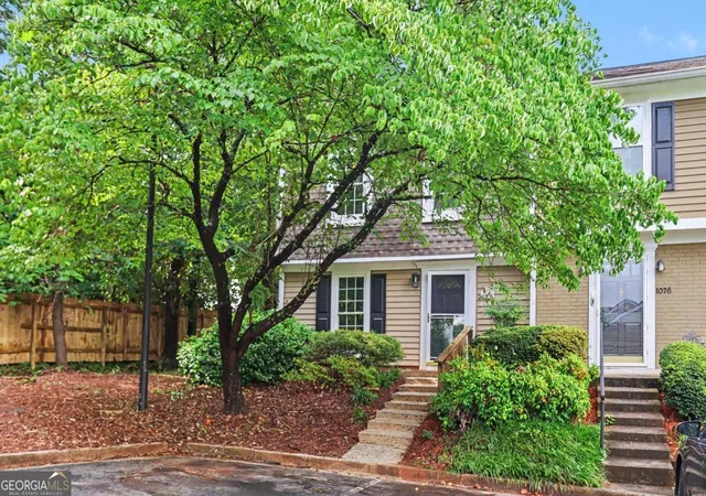 1st image of 1074 New Haven Dr Sw, Marietta, GA 30064 | MLS# 10789580