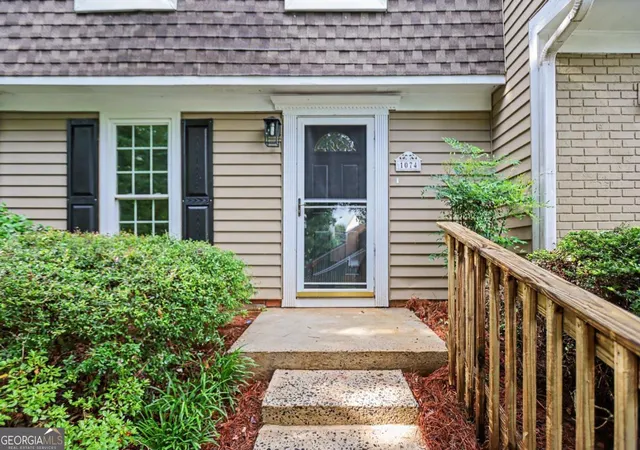 5th image of 1074 New Haven Dr Sw, Marietta, GA 30064 | MLS# 10789580