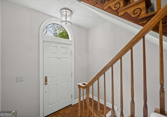Photo 4 of Townhouse for sale at 9005 Niblick Dr, Alpharetta, GA 30022 | MLS# 10816576 | Listing updated on 2026-09-27