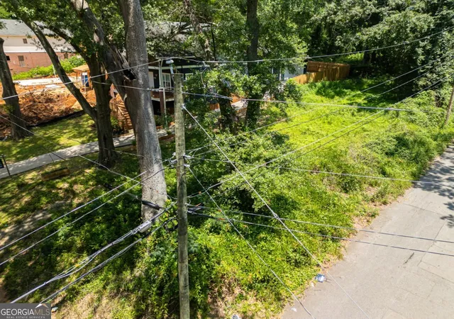 Photo 2 of Land for sale at 1981 Lois Pl, Atlanta, GA 30318 | MLS# 10623293 | Listing updated on 2025-10-25