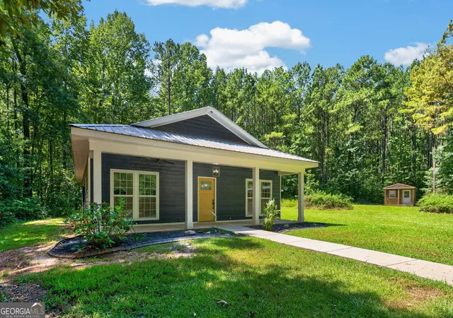 Photo 3 of Single family home for sale at 90 Edwin Smith Rd, Newnan, GA 30263 | MLS# 10834039 | Listing updated on 2026-09-19