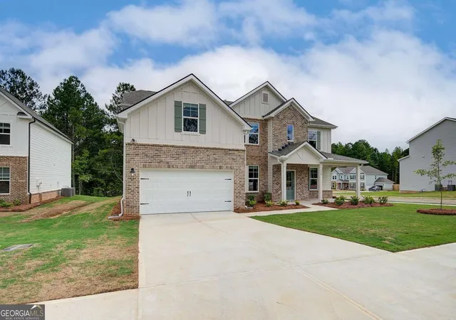 Photo 3 of Single family home for sale at 141 Dohrn Dr, Loganville, GA 30052 | MLS# 10796072 | Listing updated on 2026-07-16