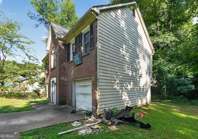 4th image of 805 Greenhedge Dr, Stone Mountain, GA 30088 | MLS# 10809134