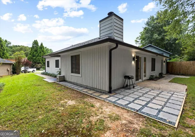 2nd image of 6166 Stadium Ct, Peachtree Corners, GA 30092 | MLS# 10823821