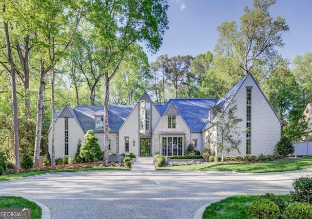1st image of 365 King Rd Nw, Atlanta, GA 30342 | MLS# 10782826