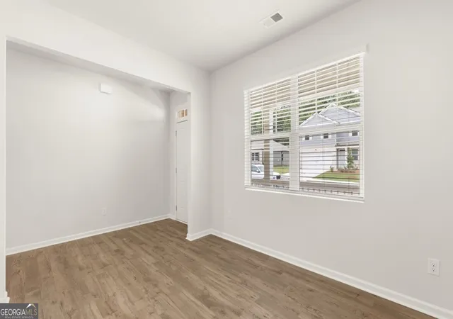 3rd image of 8174 Coldstream Dr, Fairburn, GA 30213 | MLS# 10810649