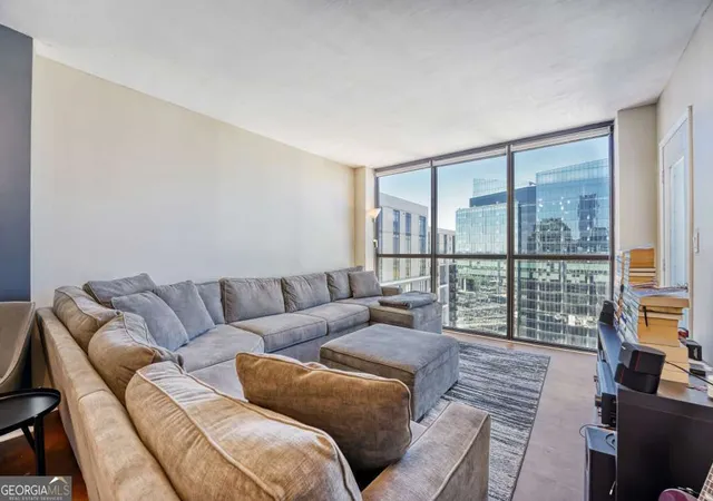 2nd image of 1280 W Peachtree St Nw #3312, Atlanta, GA 30309 | MLS# 10730443