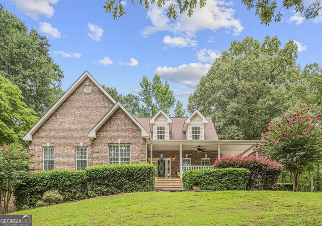 Photo 1 of Single family home for sale at 170 St Gabriel Wy, Fayetteville, GA 30215 | MLS# 10833887 | Listing updated on 2026-09-24