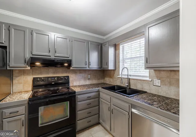 Photo 3 of Condo for sale at 1688 Prince Ave #505, Athens, GA 30606 | MLS# 10834094 | Listing updated on 2026-09-10