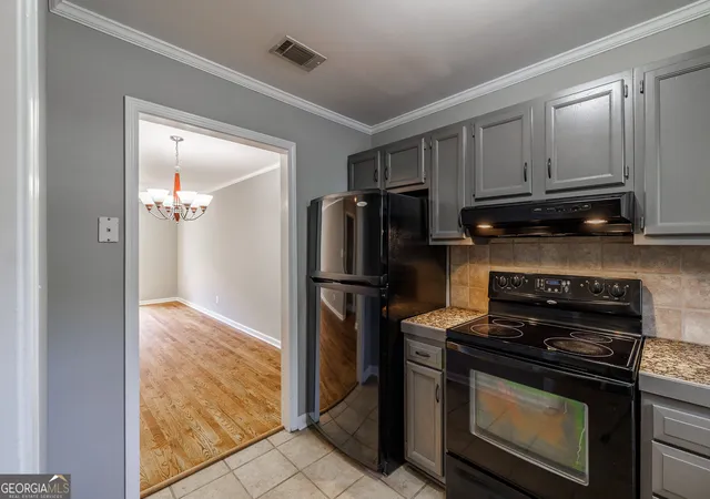Photo 4 of Condo for sale at 1688 Prince Ave #505, Athens, GA 30606 | MLS# 10834094 | Listing updated on 2026-09-10