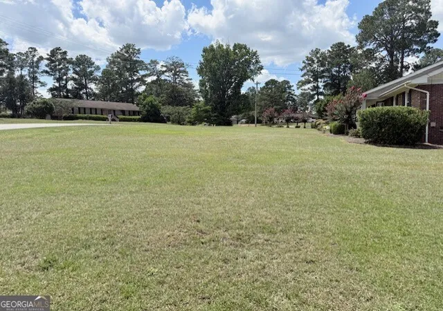 Photo 3 of Single family home for sale at 142 Lakewood Dr, Blakely, GA 39823 | MLS# 10798265 | Listing updated on 2026-07-20