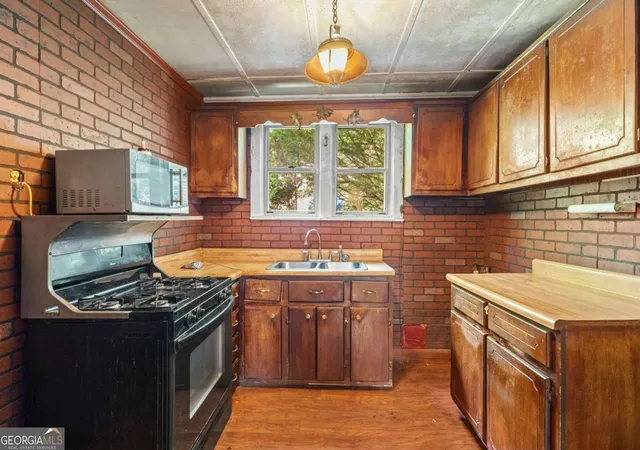 Photo 4 of Sale Pending at 31 Elm St, Hampton, GA 30228 | MLS# 10719879 | Listing updated on 2026-08-31