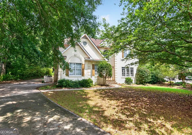 Photo 3 of Single family home for sale at 15 French Village Blvd, Sharpsburg, GA 30277 | MLS# 10813456 | Listing updated on 2026-10-08